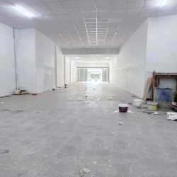 MẶT TIỀN KINH DOANH SẦM UẤT ( 250m2 )