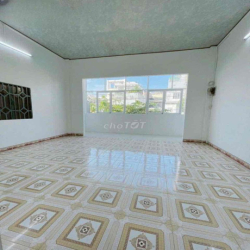 🌟Cho Thuê Nhà 3 Tầng _Mặt Tiền Cách Mạng Tháng 8_Quận3🌟5x10 trệt 2l