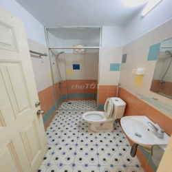 nhà mặt tiền nguyễn văn lượng p10 GV 4.2 x16m 4 tấm tiện kd buôn bán