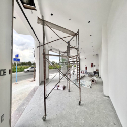 CHO THUÊ NHÀ KINH DOANH 5 TẦNG 800M2 CÓ PCCC LÔ GÓC KHU PHƯỚC LONG