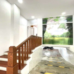 Nhà thuê âu dương lân
