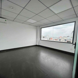 Văn phòng cho thuê 105 m2, Tân Bình, gần sân bay T3