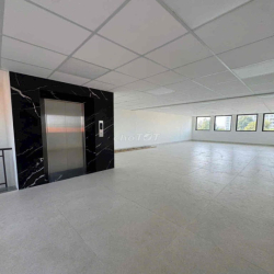 Cho thuê căn nhà mặt tiền Đường Nguyễn Văn Linh, Phú Mỹ Hưng Q7