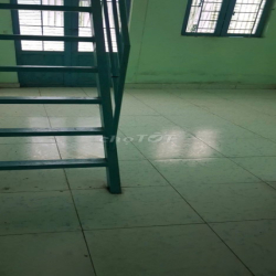 NHÀ NHỎ LONG AN CHO THUÊ: 1 TRỆT, 2 LẦU , SÂN THƯỢNG