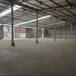 cho thuê kho xưởng rộng giá tốt 