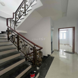 Cho Thuê Nhà Làm Vp Cty spa khu Xe Tải Thông