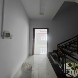Cho Thuê Nhà Làm Vp Cty spa khu Xe Tải Thông