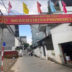 8tr - Cho thuê nhà Thạch Bàn, 35m, 3pn, nhà mới, full đồ ở ngay