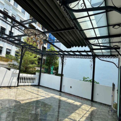 Nhà 2 ,5 tầng mt gần biển phạm văn đồng ! thángDt 200m ngan