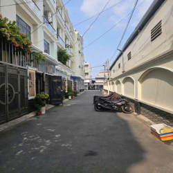 Cần cho thuê nhà đẹp 42/6A Hoàng Bật Đạt P.15 Tân Bình.