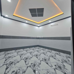 Bán nhà tone xám đen cực sang gần ngã tư Gia Bảo – 2PN, 5x23