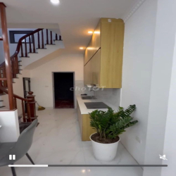 Cho thuê nhà Bát Khối,Gara ô tô, 42m,5 tầng, full nội thất.Giá 8 triệu