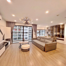 Chính chủ cho thuê căn hộ chung cư 2n1k lạc long quân