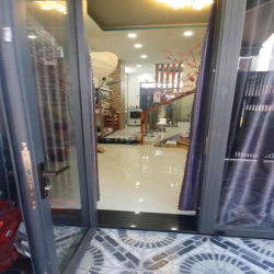 CHO THUÊ NHÀ ĐƯỜNG XE HƠI 4PN 3WC GIÁ 9TR