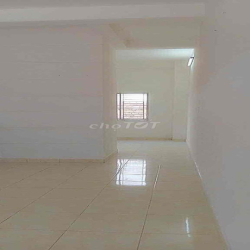 em có căn nhà cần cho thuê ở khu dân cư Hoàng Quân Trệt rộng có thể