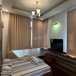 CHO THUÊ BIỆT THỰ 5 PN - HỒ BƠI- THANG MÁY- 75 triệu