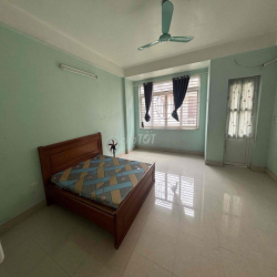 Thuê phòng cho hssv- người lao động