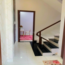 Cho thuê nhà HXT 80/3A Trần Quang Diệu, P.14, Q.3 gần ngã tư Lê Văn Sỹ