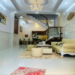 Cho thuê nhà HXT 80/3A Trần Quang Diệu, P.14, Q.3 gần ngã tư Lê Văn Sỹ