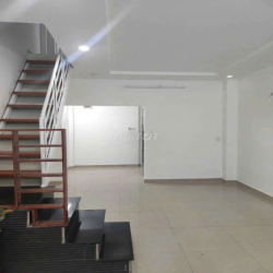 cho thuê nhà Mới 3 tầng, 3pn 3vs - Nguyễn Đình Chiểu Q3