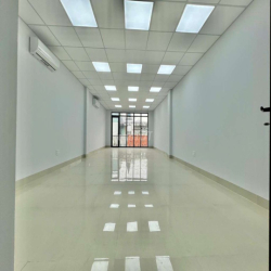 TÒA NHÀ VĂN PHÒNG CHO THUÊ! Đ/C : ĐƯỜNG BẠCH ĐẰNG P2 QUẬN TÂN BÌNH !