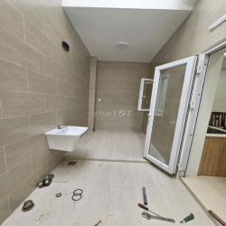Nguyên căn cityland mới đẹp giá 38tr full máy lạnh