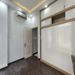 Nhà trệt lầu 2pn2wc hẻm xe hơi 