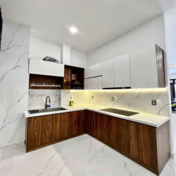 Cho thuê nhà MTNB khu tên lửa dt 4*18m