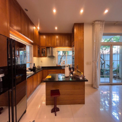 VILLA QUÁCH VĂN TUẤN KHU K300 DIỆN TÍCH: 9X23M TRỆT 2 LẦU CHO THUÊ