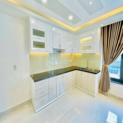 Cho thuê gấp nhà MT 9A Đường Số 2 Cư Xá Đô Thành, Phường 4, Quận 3