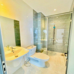 Cho thuê gấp nhà MT 9A Đường Số 2 Cư Xá Đô Thành, Phường 4, Quận 3