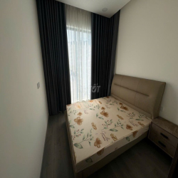 Cho thuê căn 2PN 2WC 86m2 full nội thất Diamond Centery view hồ bơi 