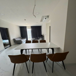 Cho thuê căn 2PN 2WC 86m2 full nội thất Diamond Centery view hồ bơi 