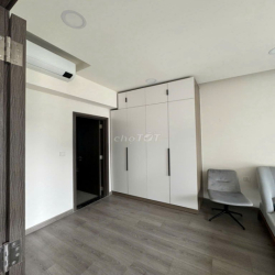 Cho thuê căn 2PN 2WC 86m2 full nội thất Diamond Centery view hồ bơi 