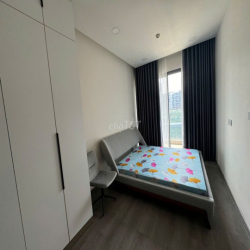 Cho thuê căn 2PN 2WC 86m2 full nội thất Diamond Centery view hồ bơi 