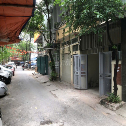 Cho Thuê Tầng 1,3,4 Nhà Tại Mặt Ngõ 118 Nguyễn Khánh Toàn 65m2/1 tầng