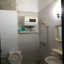 Cho Thuê Tầng 1,3,4 Nhà Tại Mặt Ngõ 118 Nguyễn Khánh Toàn 65m2/1 tầng