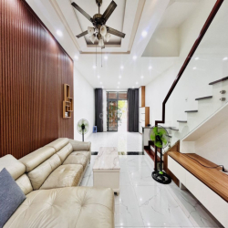NHÀ 3 TẦNG 3 PHÒNG NGỦ KHU HÀ QUANG 1 GIÁ 18 TRIỆU/ THÁNG