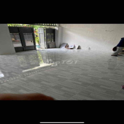 Mặt Tiền Đg 10m Khu Độc Lập. 6,5x18m Cấp 4 Trống Suôt. 2PN,2WC.