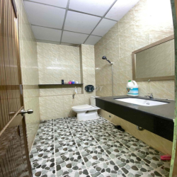 Cho thuê kho 8 x 20- giá 18tr- Võ Văn Kiệt Bình Tân, sẳn điện 3 pha