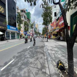 Cho thuê nhà mặt tiền đường Hậu Giang 5 x 20m . Vị trí siêu đẹp VipVip