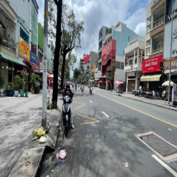 Cho thuê nhà mặt tiền đường Hậu Giang 5 x 20m . Vị trí siêu đẹp VipVip