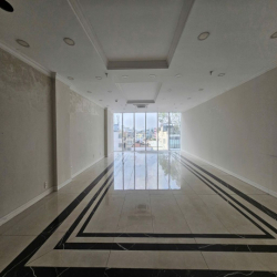 BUILDING MẶT TIỀN 10M TRUNG TÂM QUẬN 10 MỚI HOÀN CÔNG