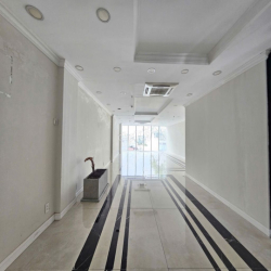 BUILDING MẶT TIỀN 10M TRUNG TÂM QUẬN 10 MỚI HOÀN CÔNG