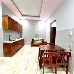 CHO THUÊ CĂN HỘ 2 PN ĐƯỜNG MÊ LINH GIÁ 6 TRIỆU/THÁNG