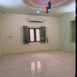 nhà sát mặt tiền nguyễn văn khối 3 tầng 4Pn