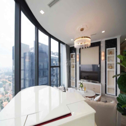 Cho Thuê Căn Hộ 3PN 126m2 Vinhomes Golden River Bason .Q1