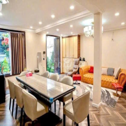 CHO THUÊ BIỆT THỰ SÂN VƯỜN TRUNG TÂM - ĐƯỜNG NAM KÌ KHỞI NGHĨA Q3
