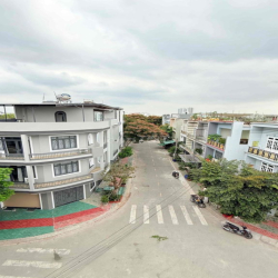 cho thuê nhà nguyên căn hợp đồng một năm có thể gia hạn thêm