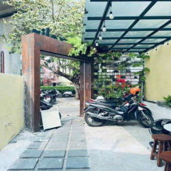 Cho thuê nhà cấp 4, vị trí sầm uất, thích hợp kinh doanh